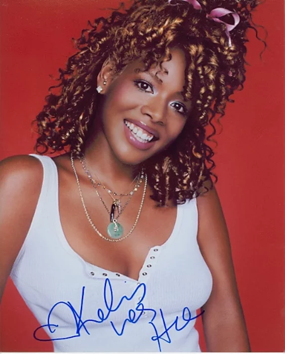 Kelis autograph