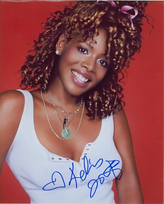 Kelis autograph