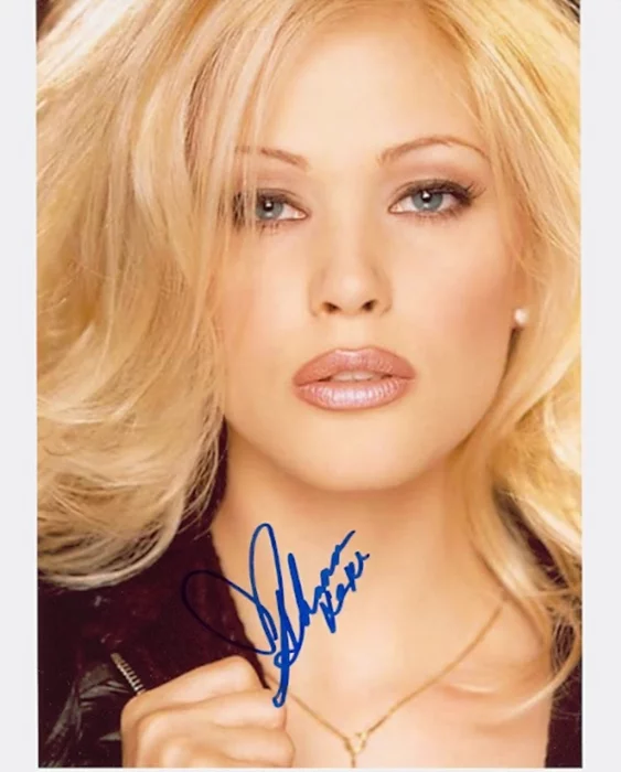 Shanna Moakler autograph