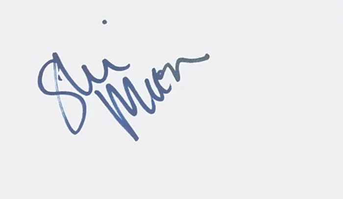 Sheri Moon autograph