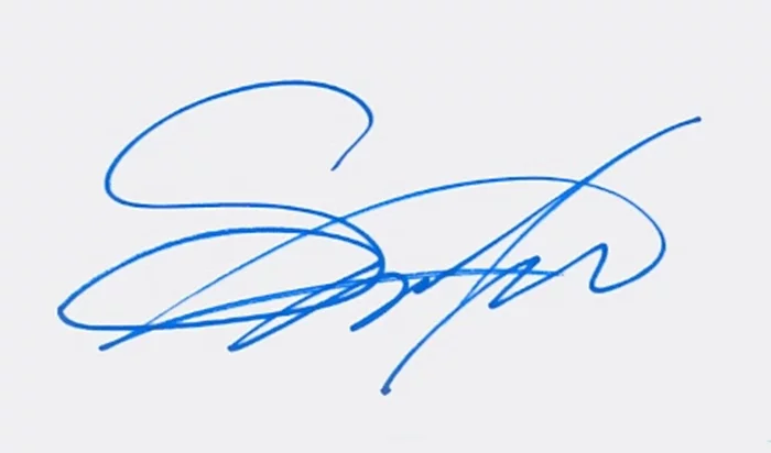 Sarah Lancaster autograph