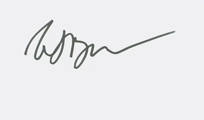 Elizabeth Banks autograph