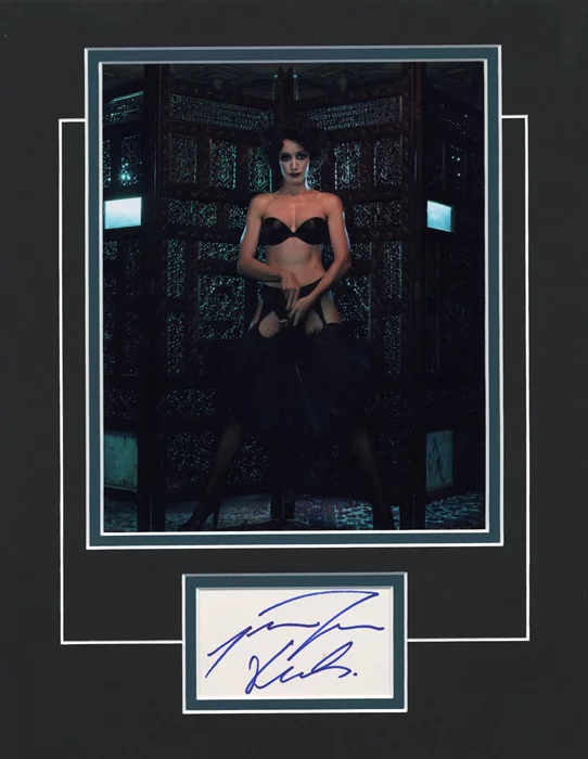 Jennifer Beals autograph