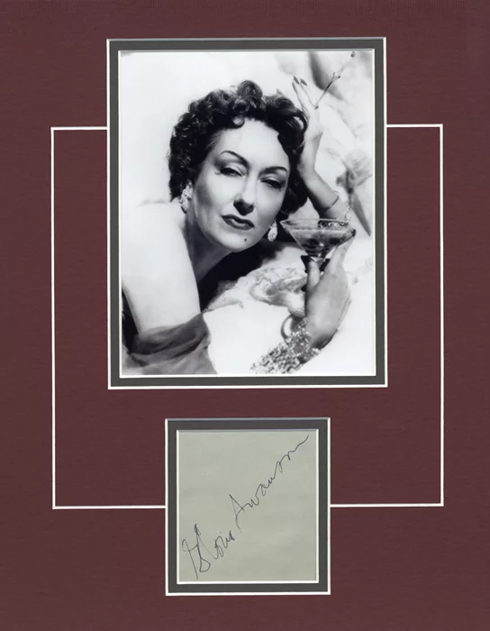 Gloria Swanson autograph