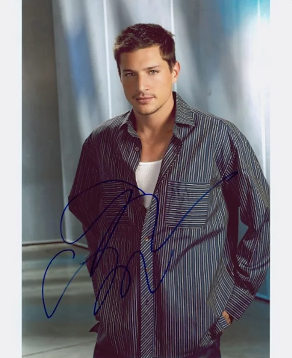 Simon Rex autograph