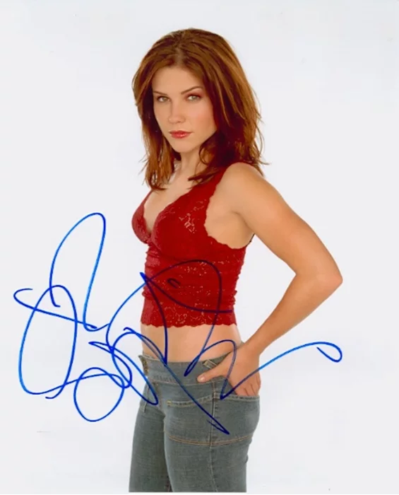 Sophia Bush autograph