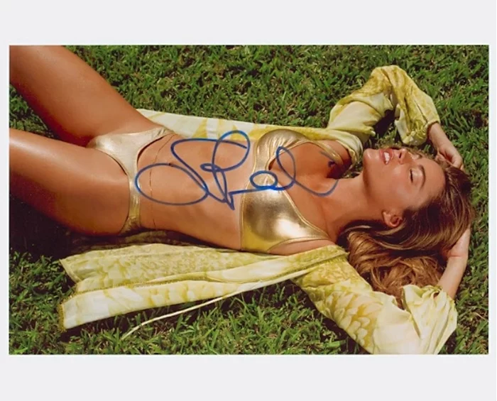 Sofia Vergara autograph