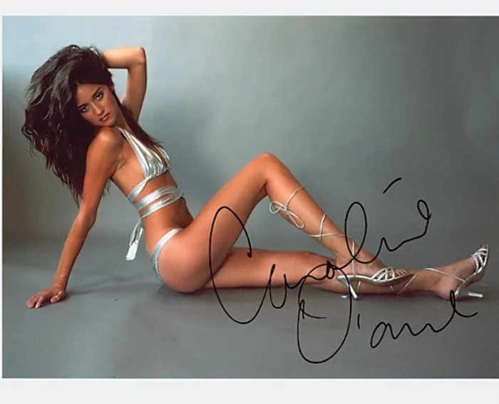 Caroline D'Amore autograph