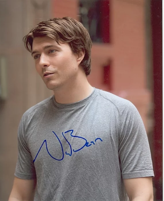 Noah Bean autograph