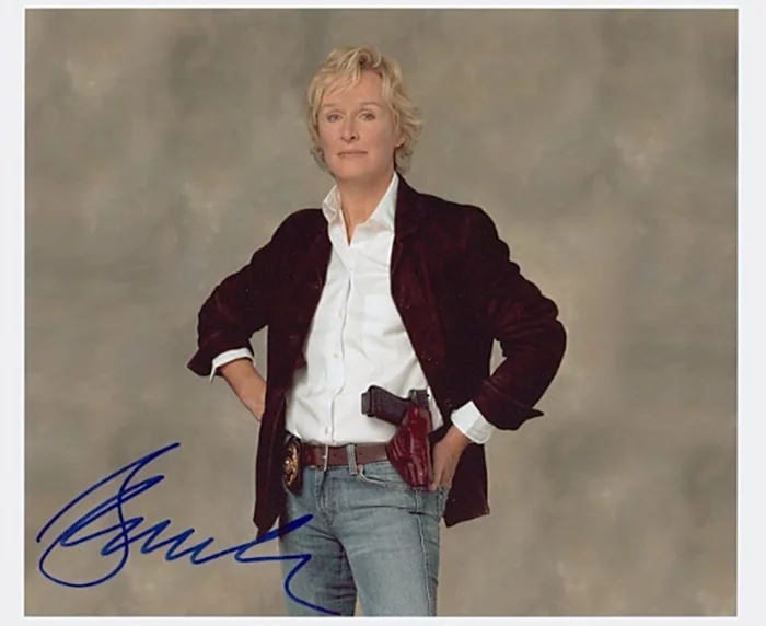 Glenn Close autograph