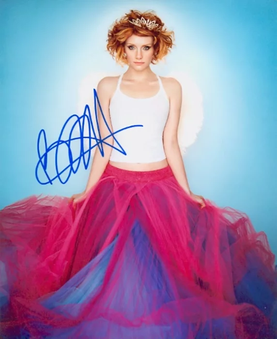 Bryce Dallas Howard autograph