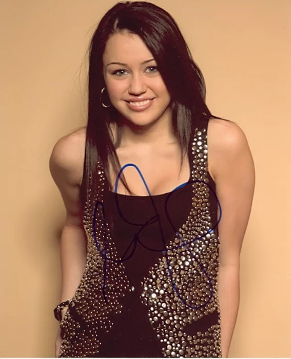 Miley Cyrus autograph