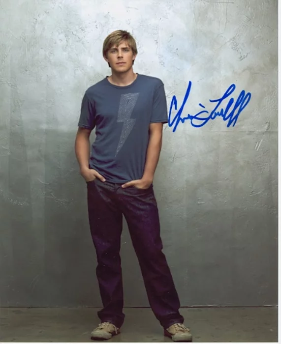 Chris Lowell autograph