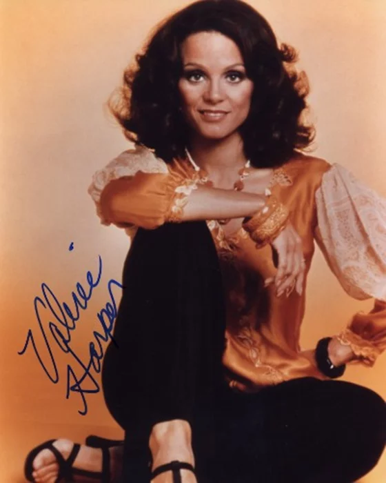 Valerie Harper autograph