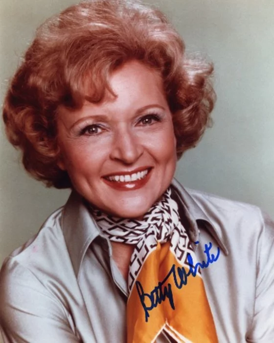 Betty White autograph