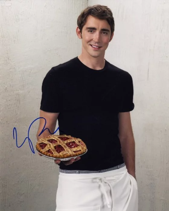 Lee Pace autograph