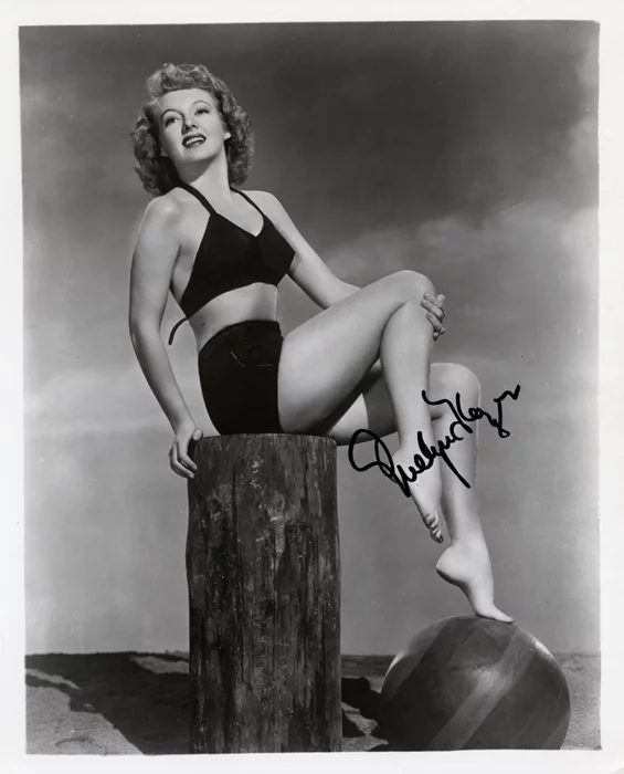 Evelyn Keyes autograph