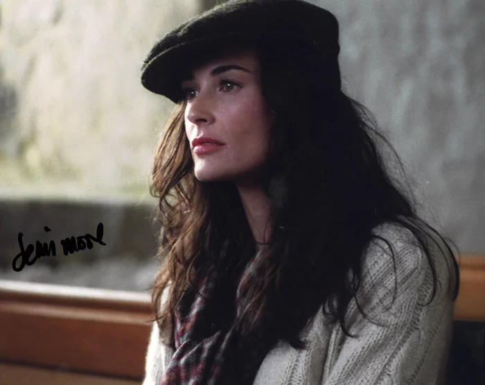 Demi Moore autograph
