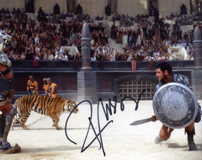Russell Crowe autograph