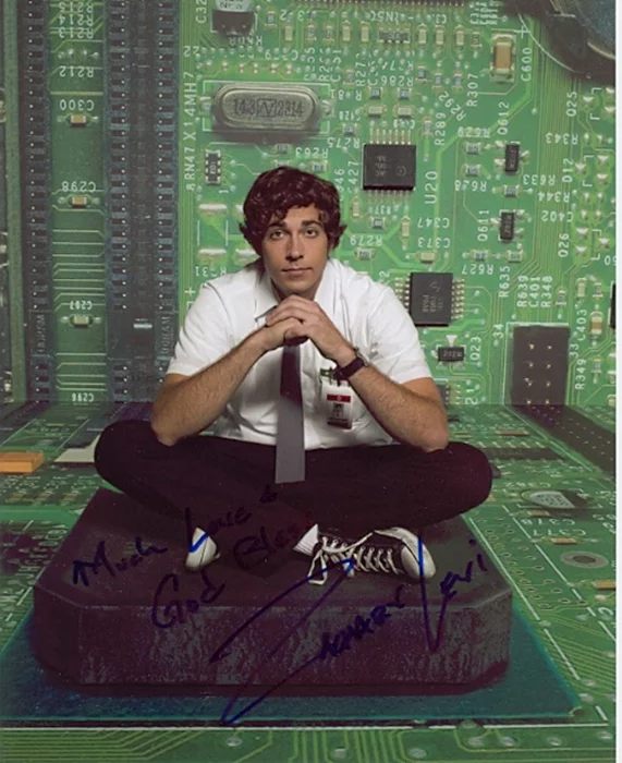 Zachary Levi autograph