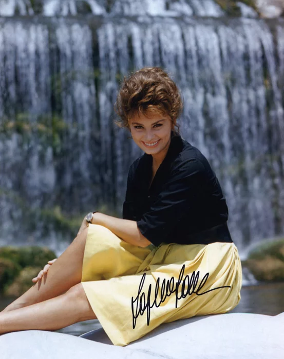 Sophia Loren autograph