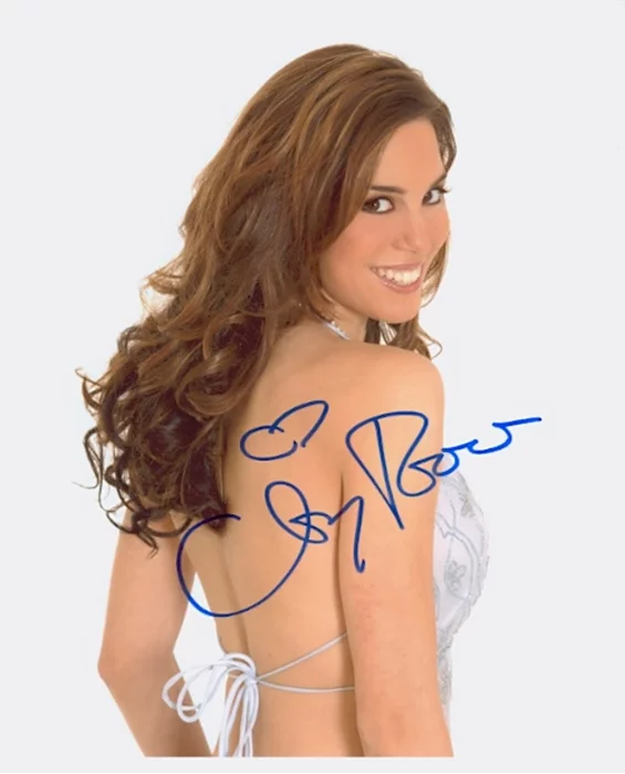 Christy Carlson Romano autograph