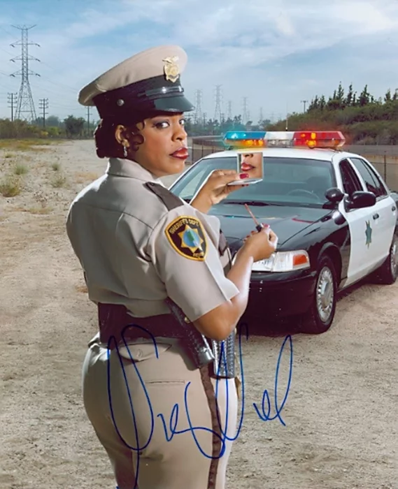 Niecy Nash autograph