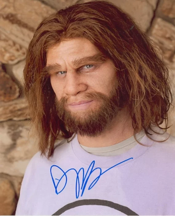 Dash Mihok autograph