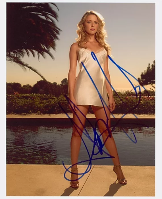 Amber Heard autograph