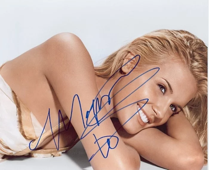 Maggie Grace autograph