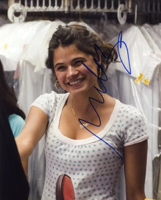 Melonie Diaz autograph