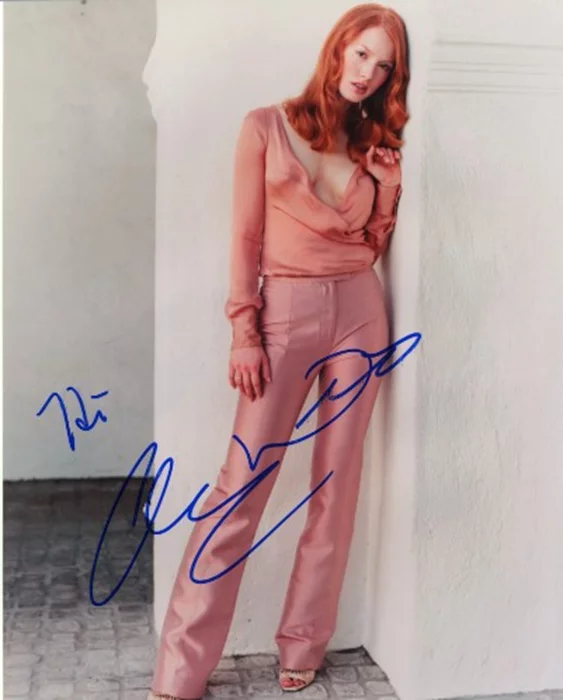 Alicia Witt autograph