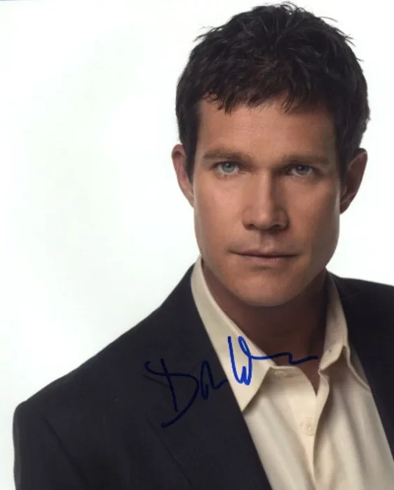 Dylan Walsh autograph