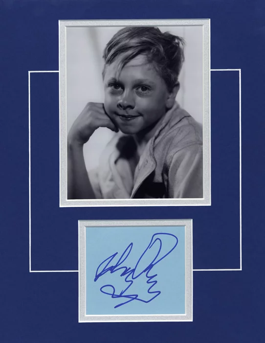 Mickey Rooney autograph