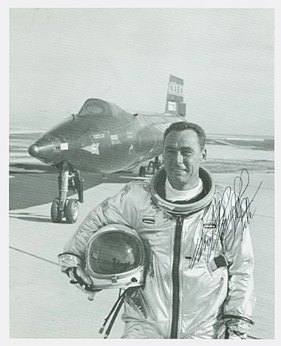 Pete Knight autograph