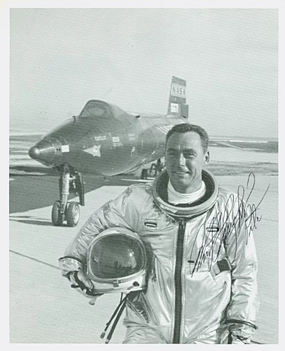 Pete Knight autograph