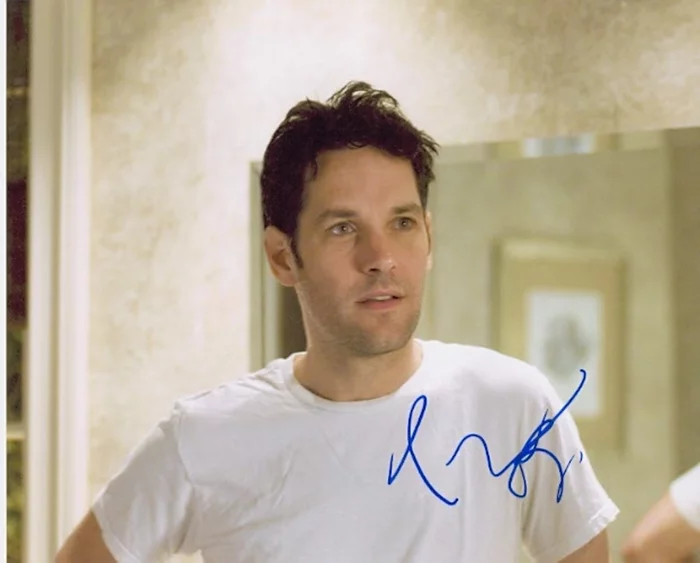 Paul Rudd autograph