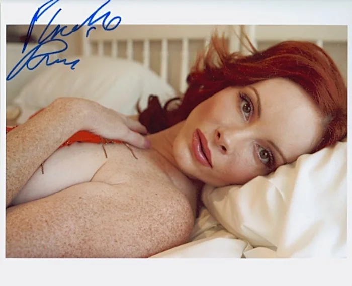 Phoebe Price autograph