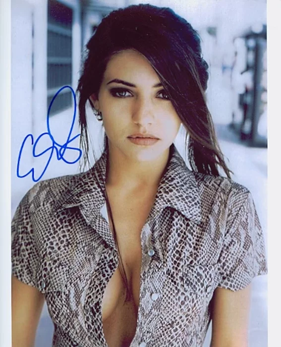 Eileen Grund autograph