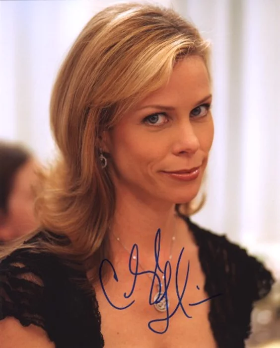 Cheryl Hines autograph