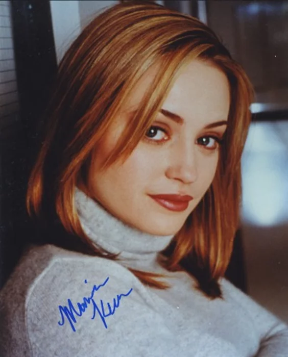 Monica Keena autograph