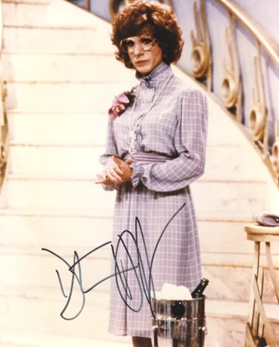 Dustin Hoffman autograph