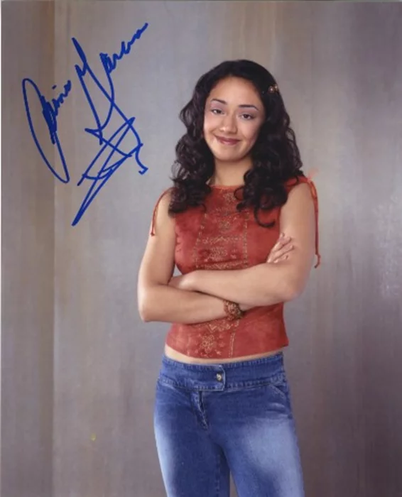 Aimee Garcia autograph