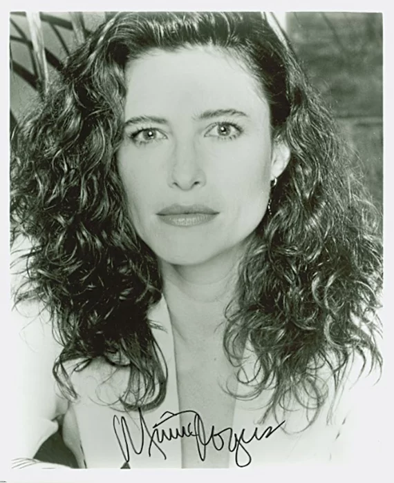 Mimi Rogers autograph
