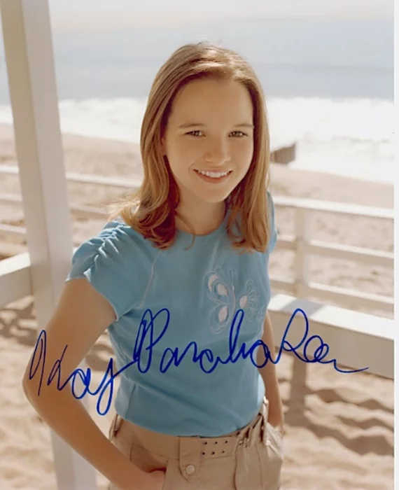 Kay Panabaker autograph