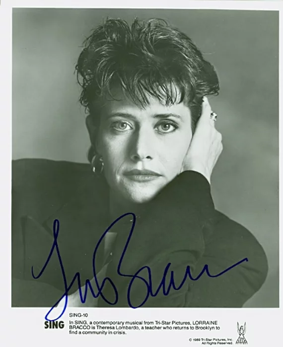 Lorraine Bracco autograph