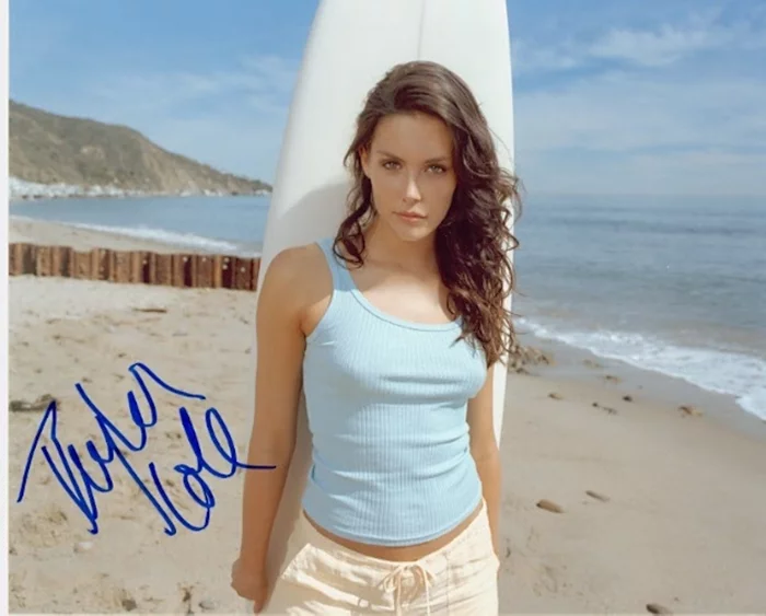 Taylor Cole autograph