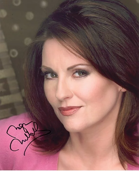 Megan Mullally autograph