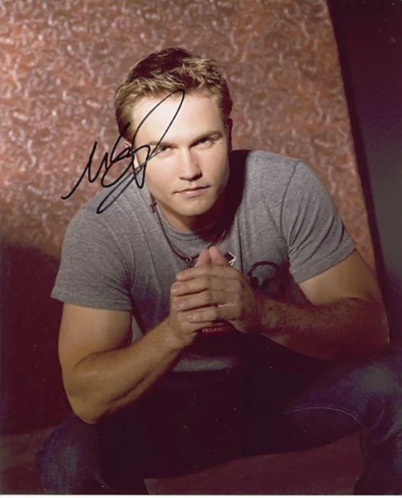 Scott Porter autograph