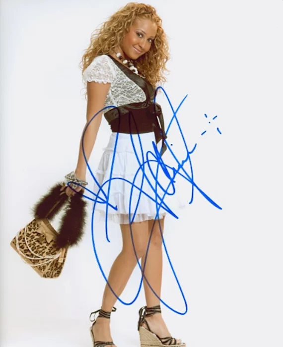 Adrienne Bailon autograph